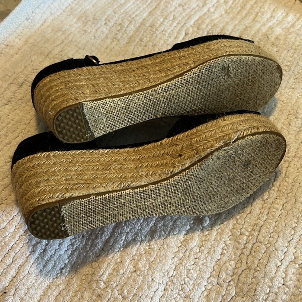 Toms blank sandal heels. With strap. Size 71/2. - Picture 4 of 6